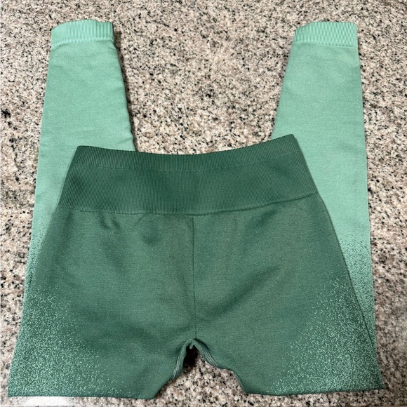 Gymshark Adapt Ombré Seamless Legging EUC Size Small - Picture 7 of 10
